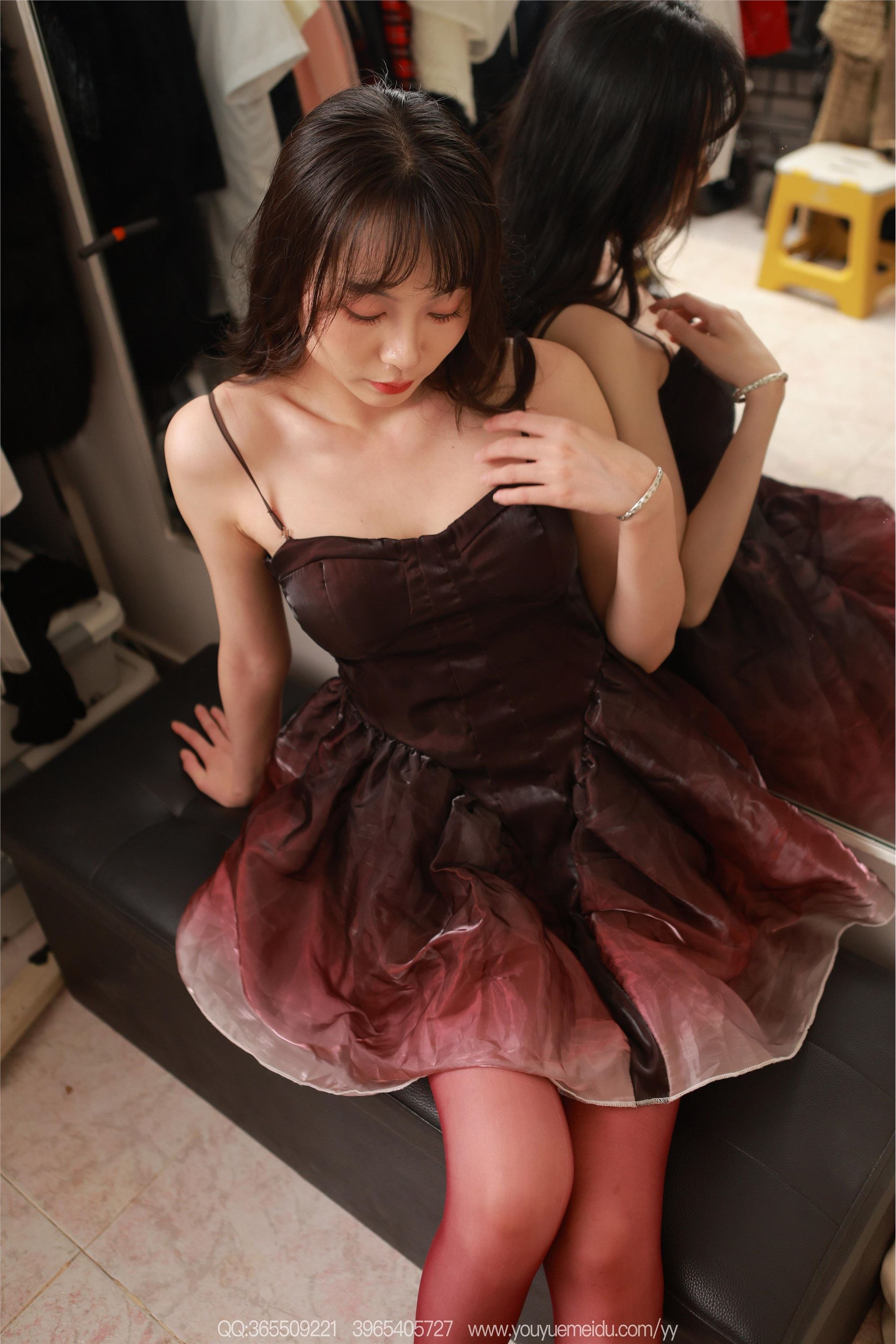 IESS异思趣向  2025.07.27 丝享家 2116 团团《酒红色系》